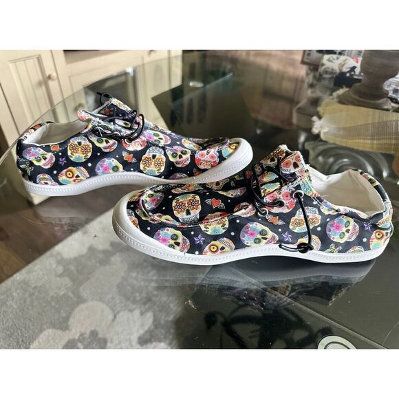 Skull Canvas sneakers with laces rubber sole size 7.5 - Picture 8 of 9